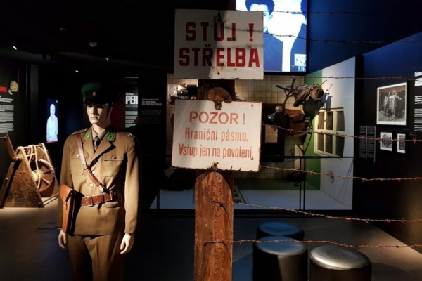 фото