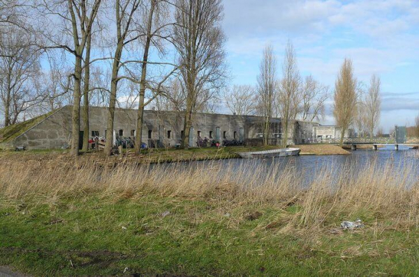 Лінія оборонних споруд Амстердама