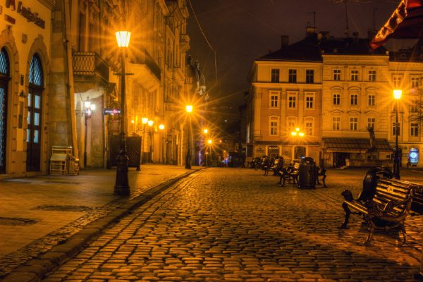 Площа Ринок увечері